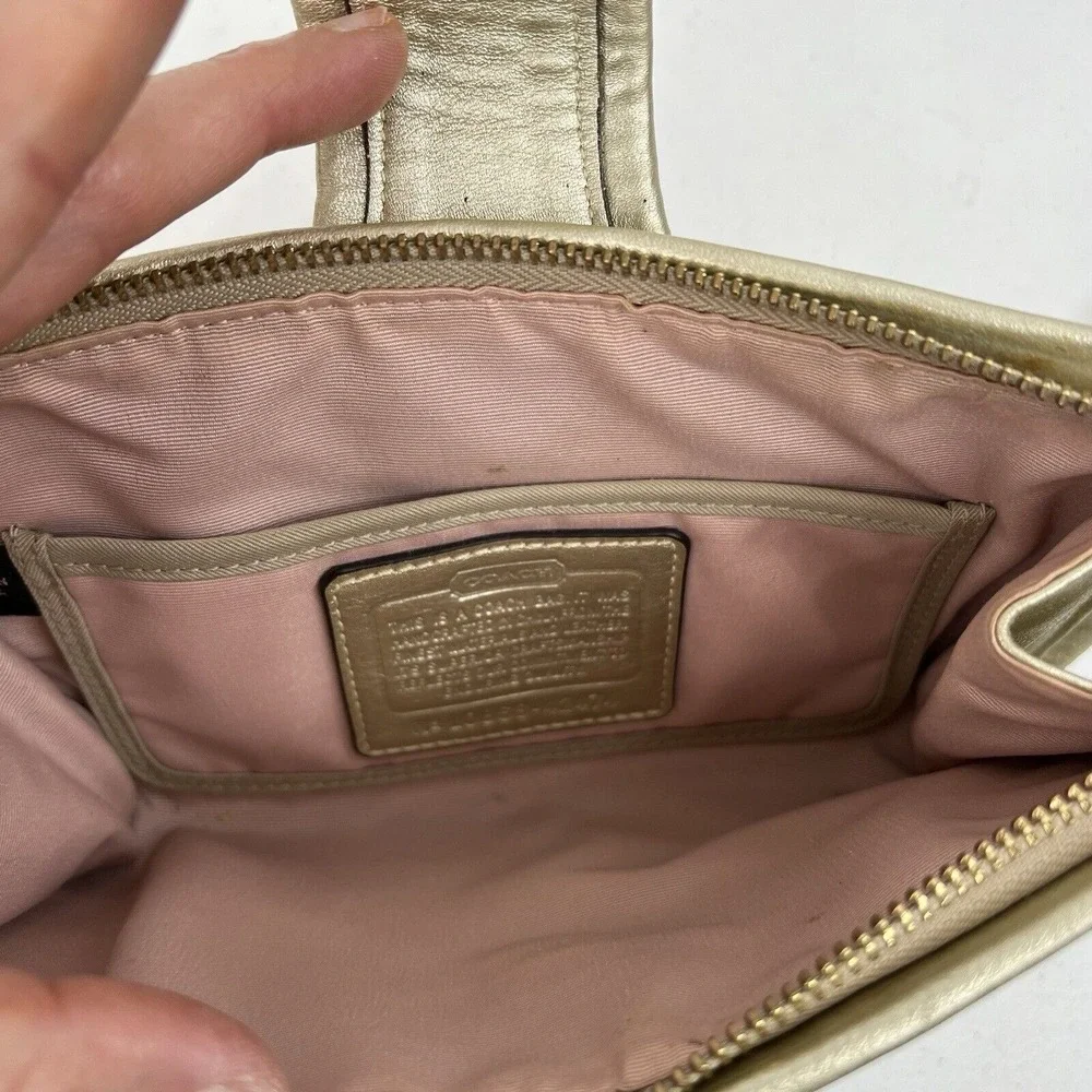 Coach Parker Natural Straw Leather Trim Clutch Wristlet Wallet Gold Turnlock